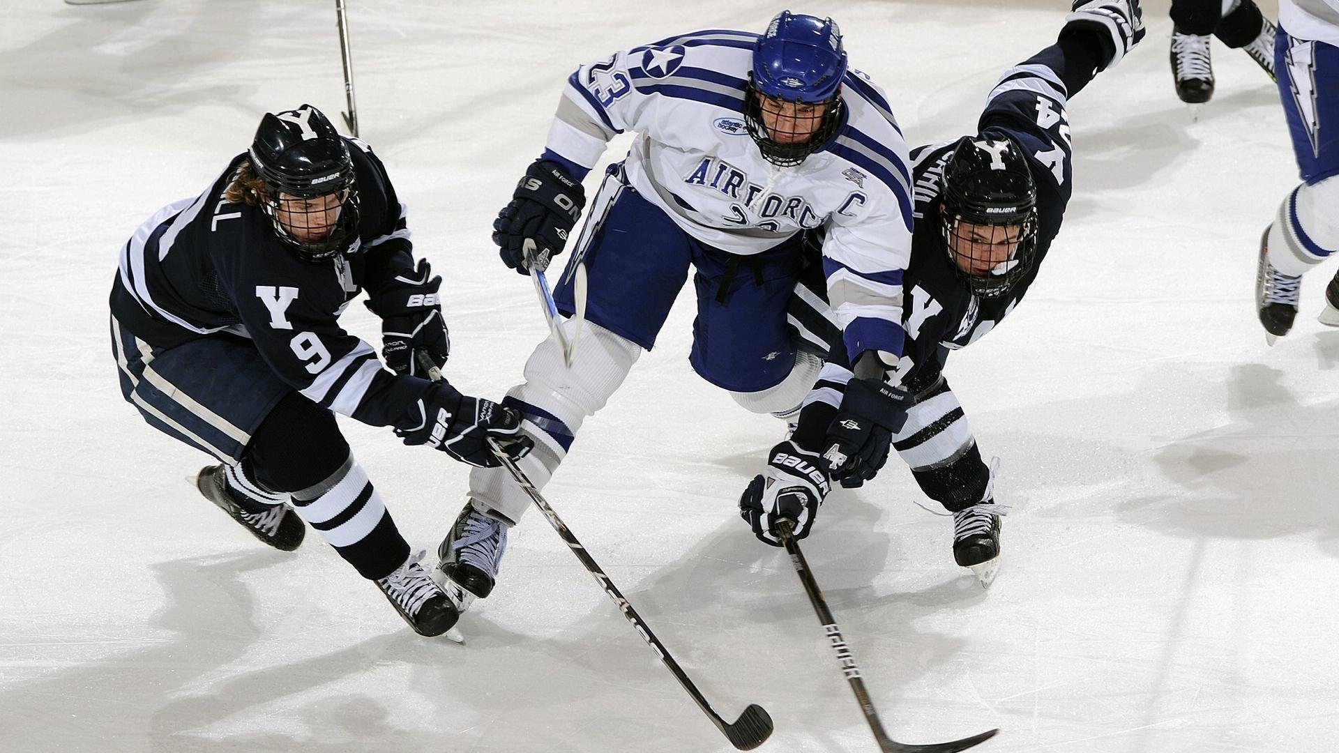 世界网球团体杯 新创赛制允许教练场内指导 增加战术丰富度